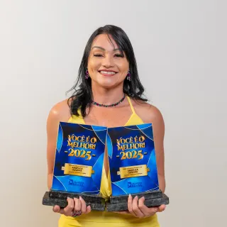 ANGÉLICA OLIVEIRA: 1° LUGAR - MANICURE E PEDICURE / 1° LUGAR - DESIGNER DE UNHAS