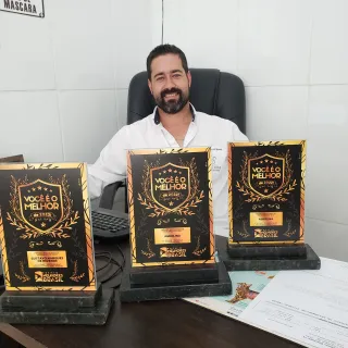 GUSTAVO MARQUES DE RESENDE: 1° LUGAR VETERINÁRIO (ANIMAIS DE PEQUENO PORTE) / AGROLINA: 1° CLÍNICA VETERINÁRIA / 1° LUGAR COMÉRCIO DE PRODUTOS PARA PET (ANIMAIS DE ESTIMAÇÃO)