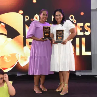 INGRID FREITAS: 1°LUGAR CONFEITARIA / 1° LUGAR CONFEITEIRA 