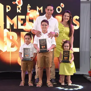 CLÍNICA FISIO & PILATES: 1° LUGAR CLÍNICA DE FISIOTERAPIA / 1° LUGAR CLÍNICA DE PILATES / ELISANGELA VENTURELLI: 1° LUGAR ACUPUNTURISTA 