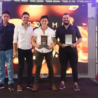 ALEXANDRE SABINO: 1° LUGAR BARBEIRO / GARAGE BARBEARIA: 1° LUGAR BARBEARIA