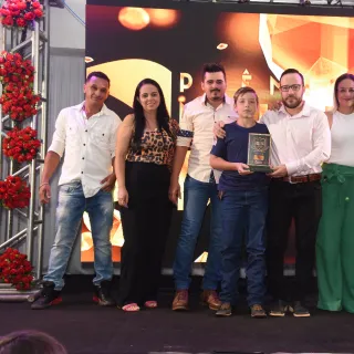 CASA E CAMPO OFICIAL: 1° LUGAR COMÉRCIO DE PRODUTOS AGROPECUÁRIOS