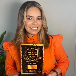 LAUANA NATALI: 1° LUGAR MAQUIADORA 