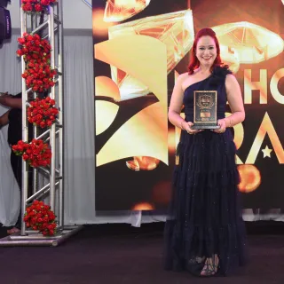 LORENA MESSIAS: 1° LUGAR GERENTE COMERCIAL