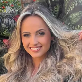 Victoria Spirandeli: 1° Lugar Massoterapeuta 