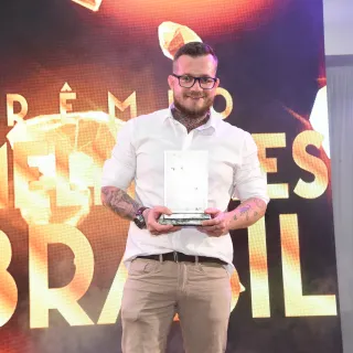 JERRY: 1° LUGAR TATUADOR