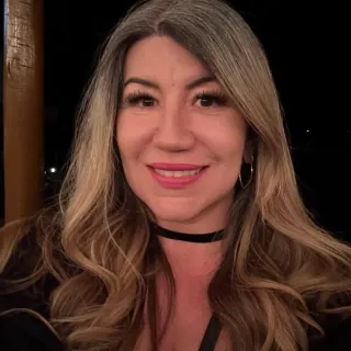 Tania Moreno: 1° Lugar Diretora Escolar Estadual / 1°Lugar Servidora Pública Estadual 