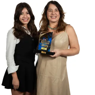 CENTRO VETERINÁRIO ARAXÁ: 1° LUGAR CLÍNICA VETERINÁRIA / DRA.ISABELLA LADEIRA: 1° LUGAR VETERINÁRIA ANIMAIS DE PEQUENO PORTE  