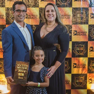 CLINÍCA ODONTOLÓGICA AMANI: 1° LUGAR CLÍNICA ODONTOLÓGICA 