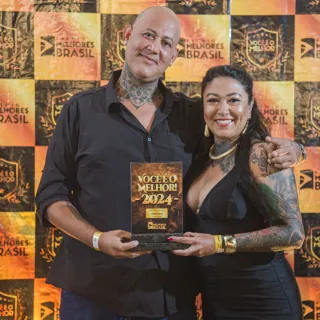 DEDÊ CRUZ: 1° LUGAR TATUADOR / THAÍS CUSTÓDIO: 1° LUGAR BODY PIERCING 