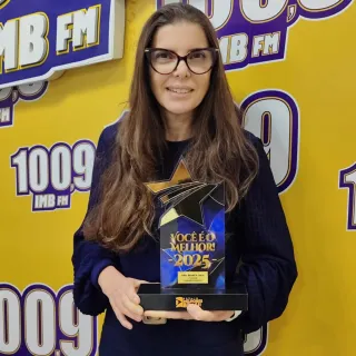 DRA. BIANCA CALIL: 1° LUGAR MÉDICA DERMATOLOGISTA
