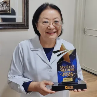 DRA MARGARETH MITIKO YAO WATANABE: 1° LUGAR MÉDICA GINECOLOGISTA 