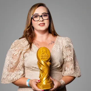 EMILIA DE PAULA: 1° LUGAR MOTORISTA DE APLICATIVO DE MOBILIDADE URBANA