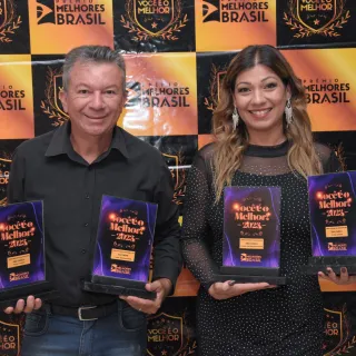 EIKA CARILLI: 1° LUGAR INFLUENCIADOR DIGITAL / 1° LUGAR JORNALISTA /  1° LUGAR REPÓRTER 
