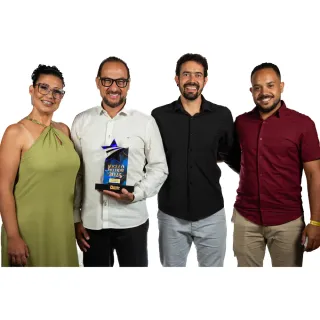 GRUPO CORNELIUS: 1° LUGAR ACADEMIA DE MUSCULAÇÃO E GINÁSTICA 