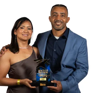HUGO VELASCO: 1° LUGAR PROFESSOR DE ARTES MARCIAIS