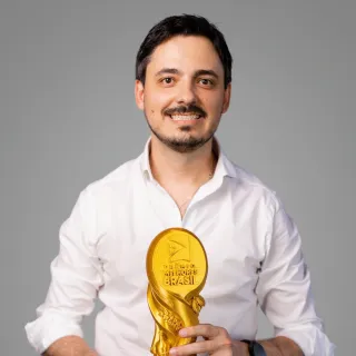 SAULO ETCHEBEHERE LOIOLA: 1° LUGAR DENTISTA (PRÓTESES E IMPLANTES)